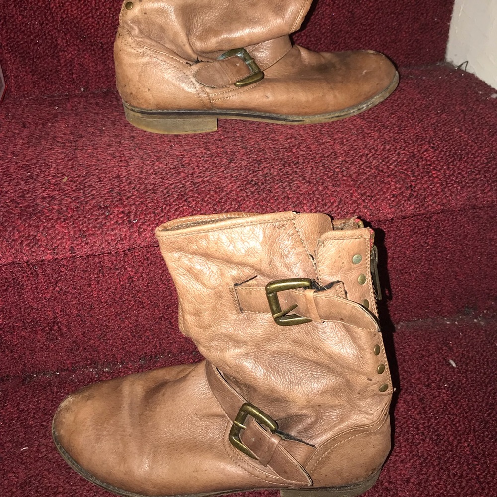 Steve Madden Brown Boots